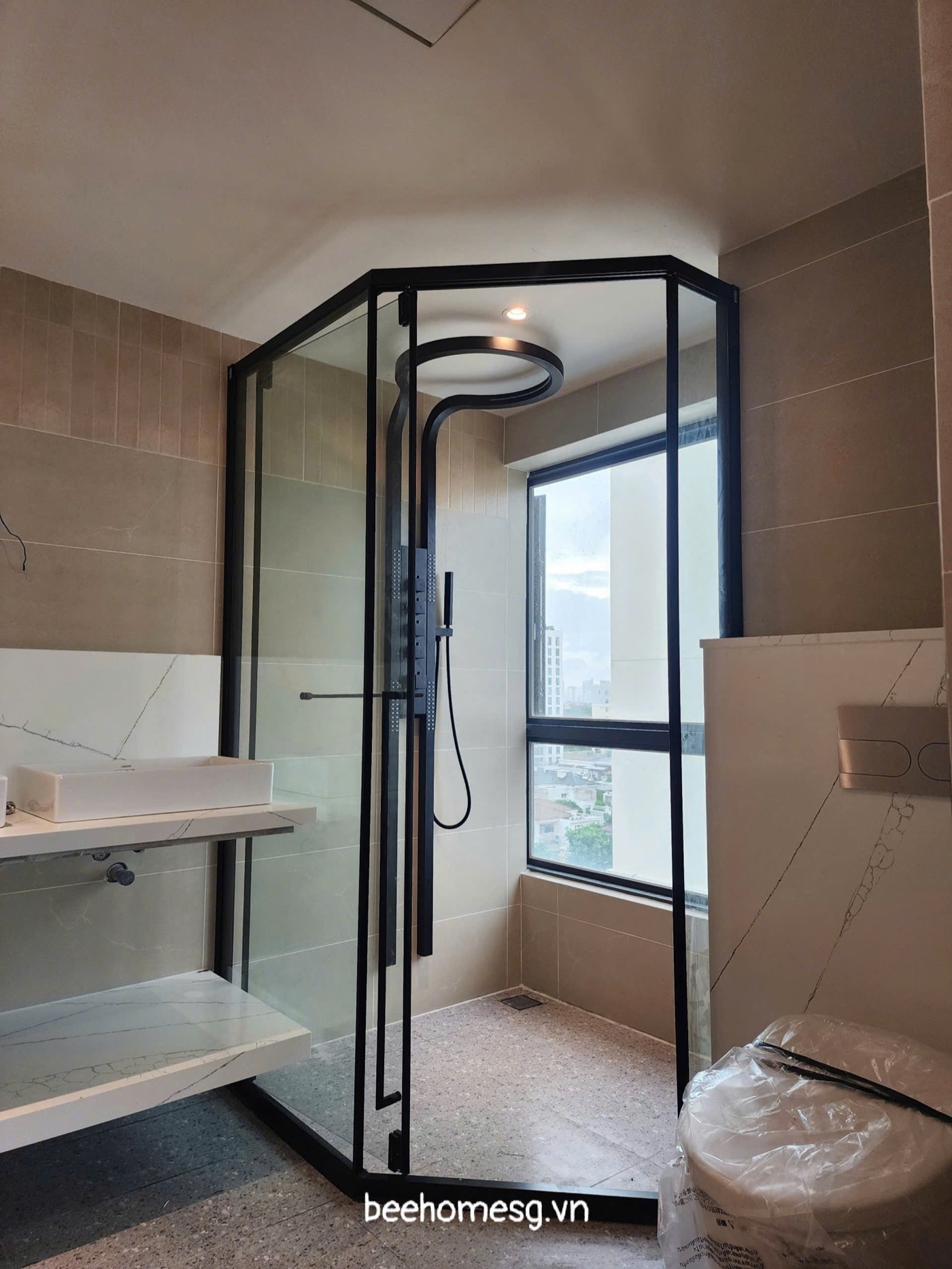 Cabin tắm kính cửa lùa 135 độ